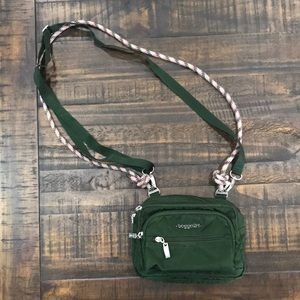 Baggallini Green Crossbody Bag/Belt Bag, Used